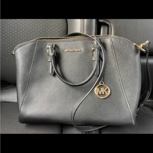 Michael Kors Black Pebble purse